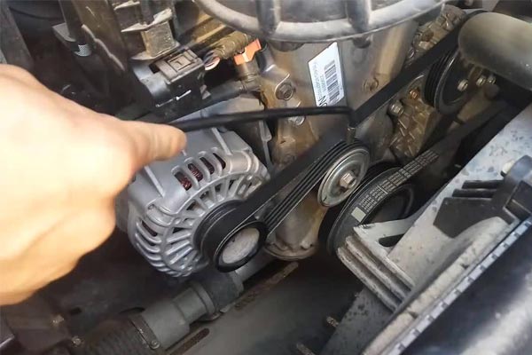 桥东转速传感器的工作原理是什么?